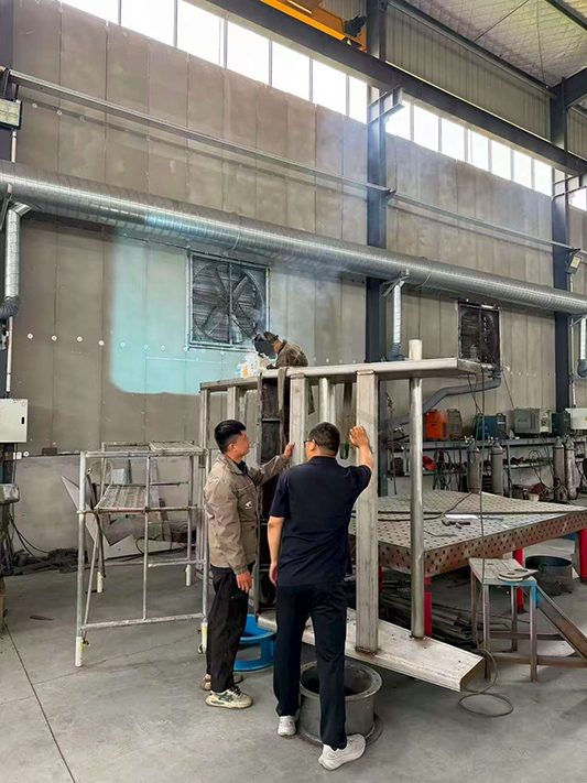 不銹鋼脫水振動(dòng)篩制作中，每日精益求精。